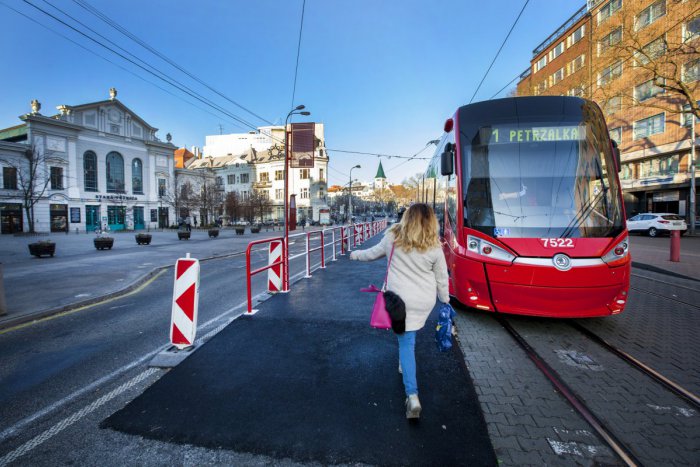Ilustračný obrázok k článku Otvorenie novej dočasnej zastávky na Námestí SNP