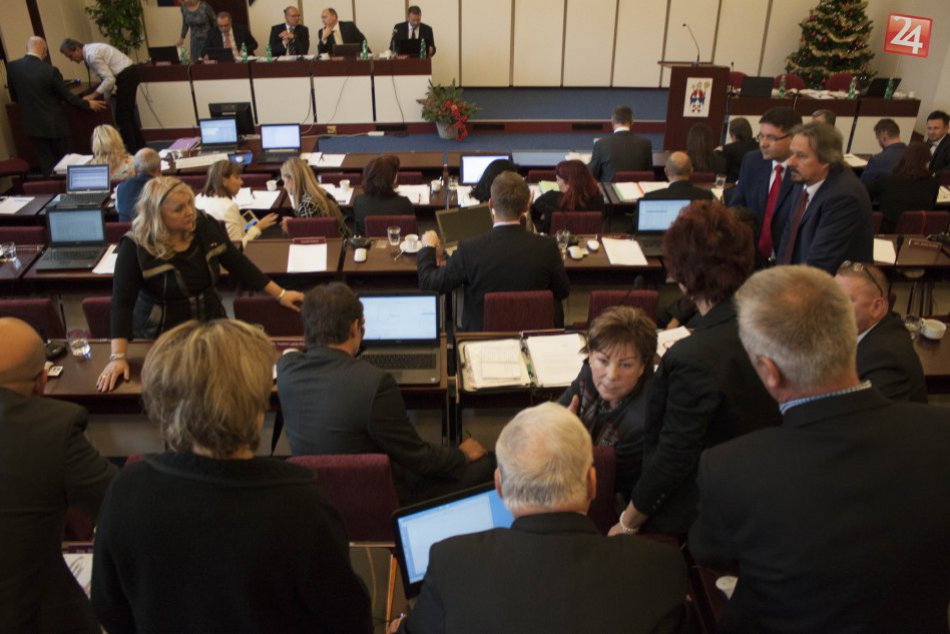 Ilustračný obrázok k článku Návrh sa vrátil ako bumerang: Poslanci rozhodovali o budúcnosti Kvetnice