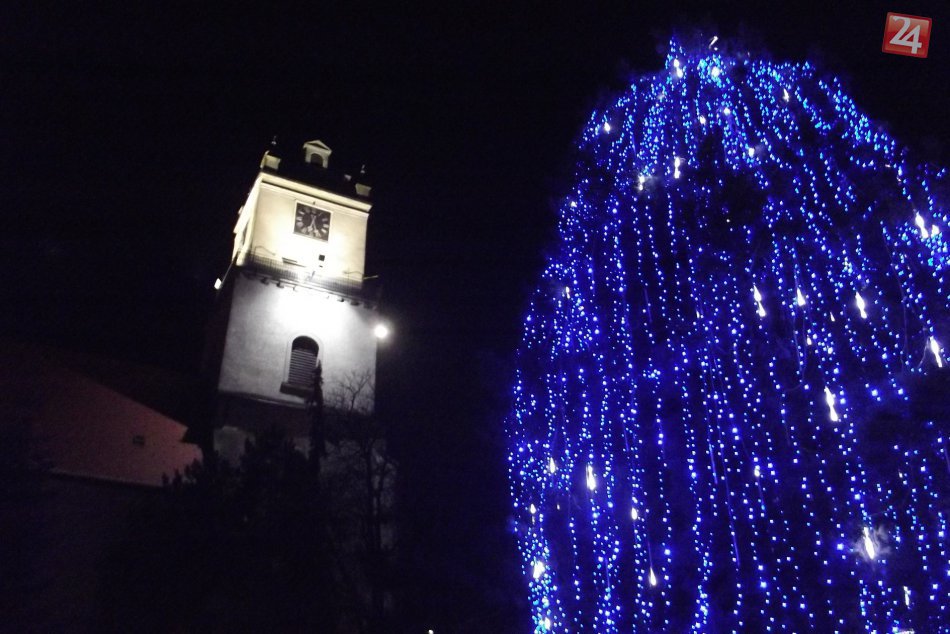 Ilustračný obrázok k článku V meste sa chystá paráda: Slávnostné rozsvietenie stromčeka ale i detská párty