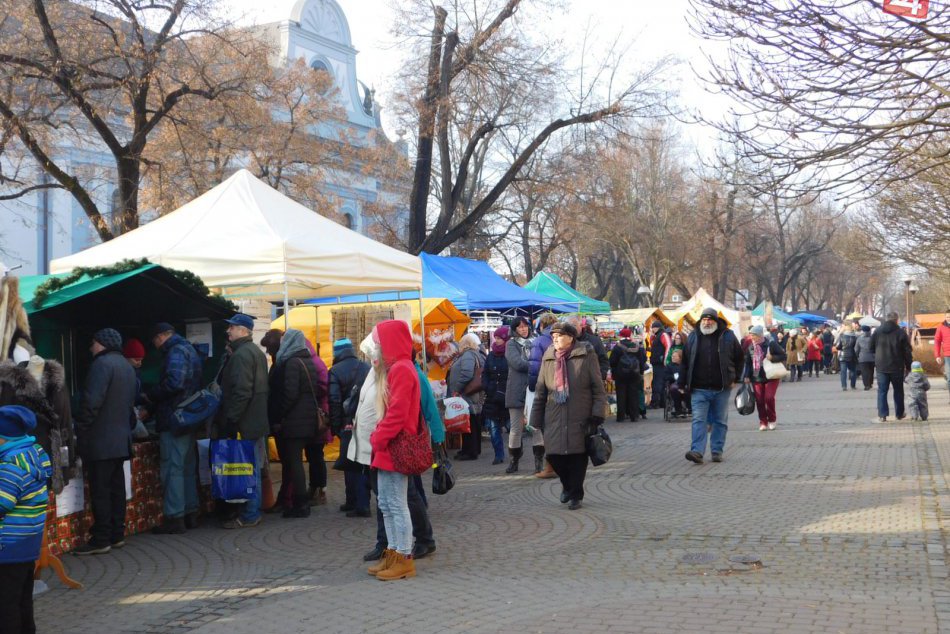 Ilustračný obrázok k článku Vianočný trh v Spišskej už klope na dvere: Pozrite si, čo jeho návštevníkom ponúkne