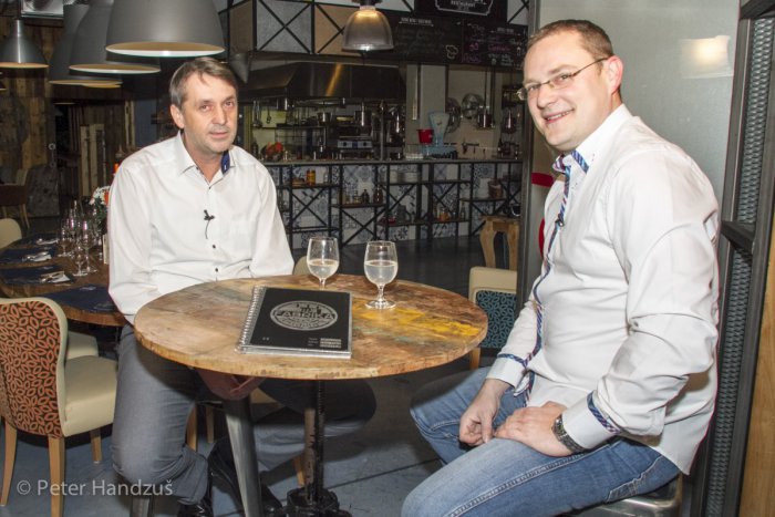 Ilustračný obrázok k článku S 24-kou v obraze budete v obraze: František Šturma a sťahovanie