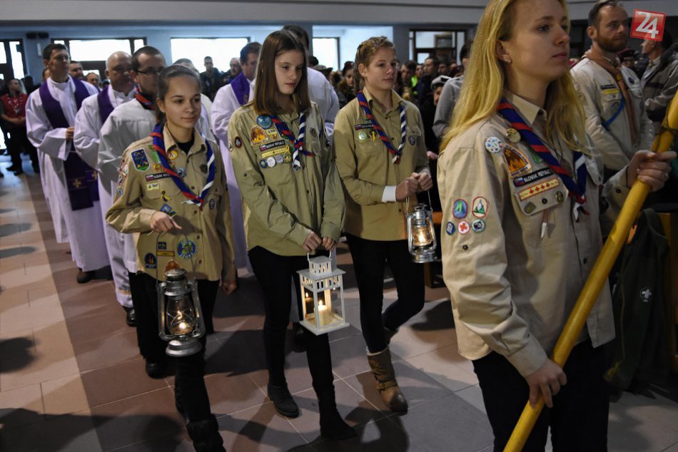 Ilustračný obrázok k článku Slovenskí skauti v akcii: Svetlo zo Svitu poputuje až na Sibír