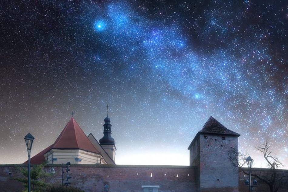 Ilustračný obrázok k článku Trnava ako z iného sveta: Fotograf dostal parádny nápad a vznikli impozantné zábery