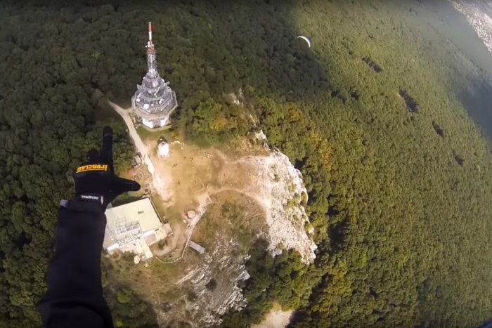 Ilustračný obrázok k článku Adrenalín v mrazivých dňoch: Tento pohľad na Nitru nikdy neomrzí,VIDEO