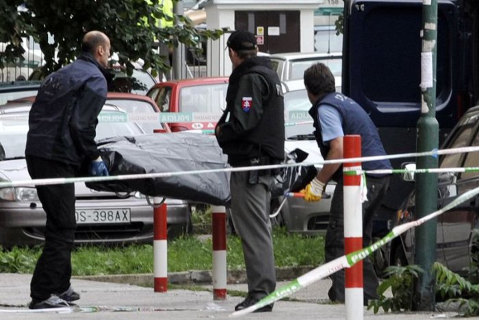 Ilustračný obrázok k článku Vražda v Kolárove: Podnikateľa ktosi usmrtil strelou do chrbta