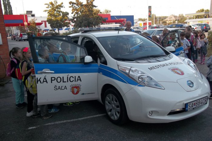 Ilustračný obrázok k článku Vianoce lákajú zlodejov: Namieste je väčšia obozretnosť