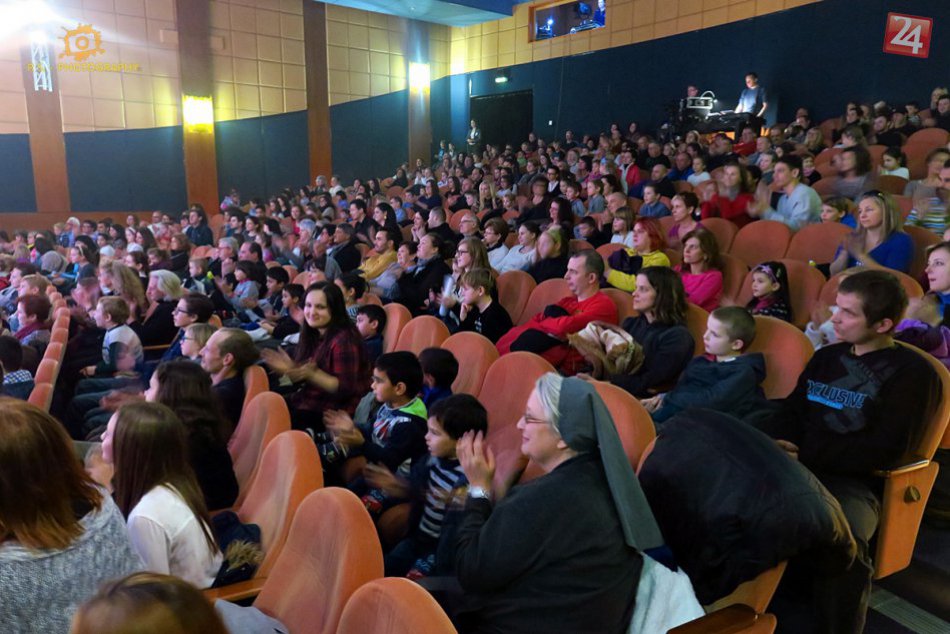 Ilustračný obrázok k článku Predsviatočný čas nabitý akciami. Podujatia v Rožňave, ktoré treba zažiť