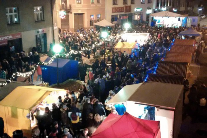 Ilustračný obrázok k článku Vianočné trhy s desiatkami stánkov a bohatým programom