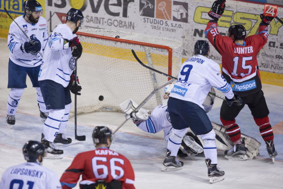 Ilustračný obrázok k článku FOTO: Hokejová prestrelka pod Urpínom. V zápase baranov s kamzíkmi až 11 gólov!