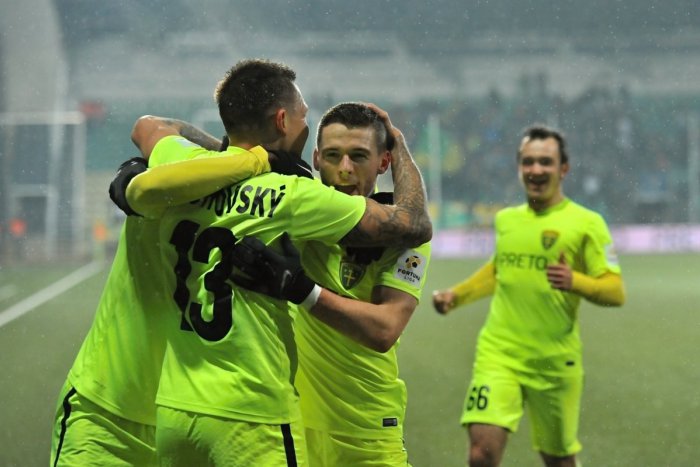 Ilustračný obrázok k článku Výborne výkony Šošonov si všimol aj Ján Kozák: V nominácii až pätica žltozelených!