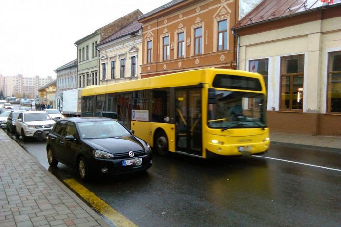 Ilustračný obrázok k článku Darček, ktorý poteší Lučenčanov: V MHD budeme môcť cestovať ZADARMO!