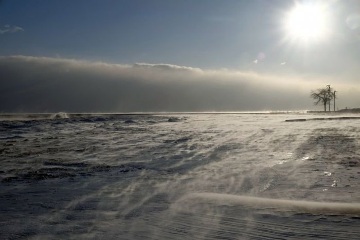 Ilustračný obrázok k článku RANNÁ ŠTVORKA: Nový pracovný týždeň začína výstrahami pred silným vetrom