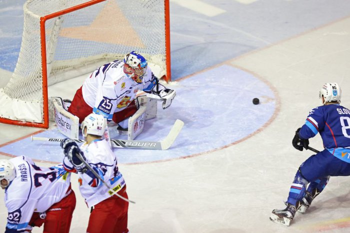 Ilustračný obrázok k článku Rytierske dresy HKM Zvolen idú do dražby. Výťažok poputuje na dobrú vec