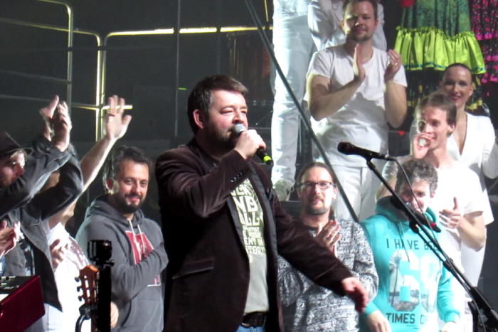 Ilustračný obrázok k článku Spomienky moderátora Michala Hudáka: Ako som do éteru prvýkrát pustil IMT Smile!