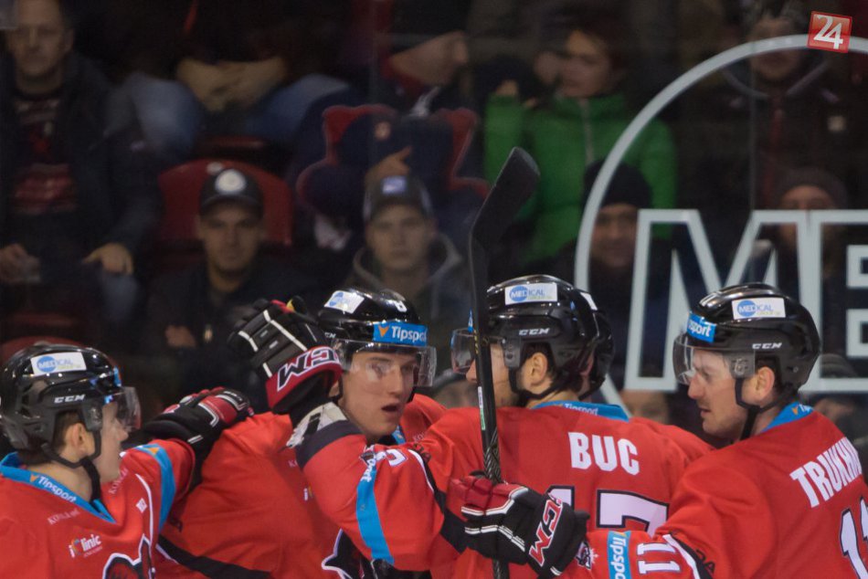 Ilustračný obrázok k článku FOTO: Barani doma fanúšikov nesklamali. Pod Urpínom si poradili s Novými Zámkami