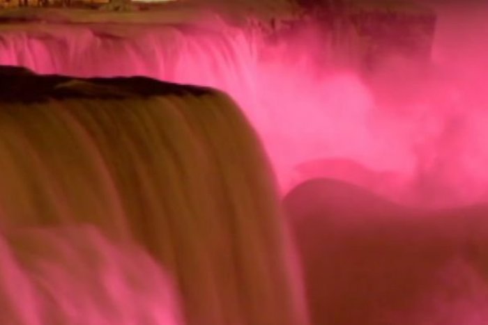 Ilustračný obrázok k článku KURIOZITA DŇA: Niagarské vodopády privítajú nový rok farebne