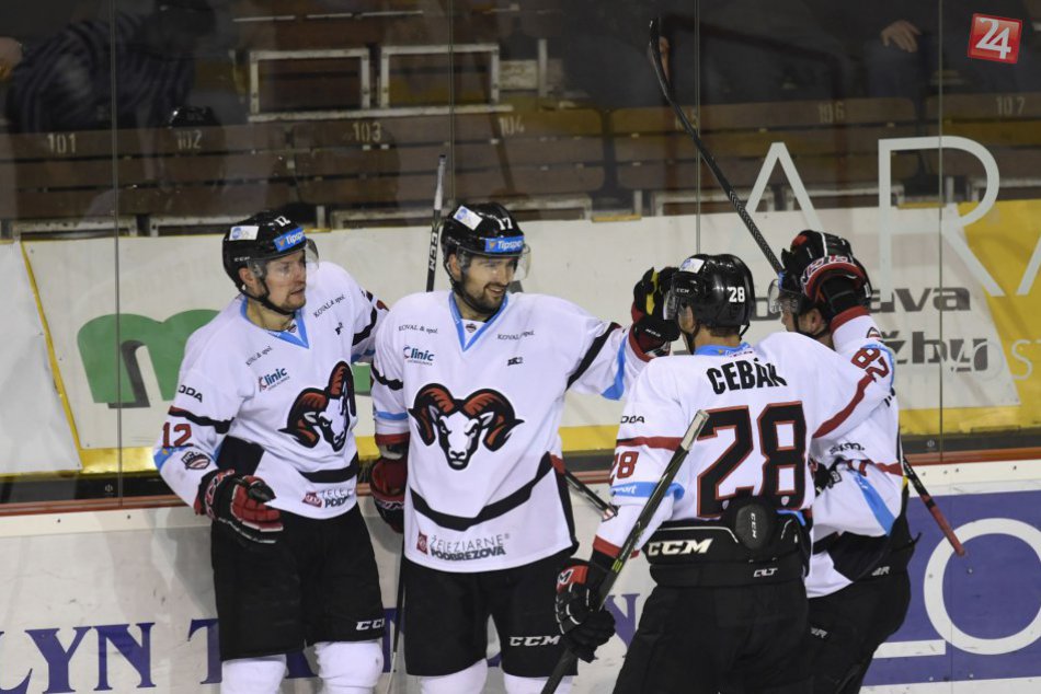 Ilustračný obrázok k článku Čerstvá NOVINKA z kádra baranov. Bystrický útok posilní mladý Kanaďan