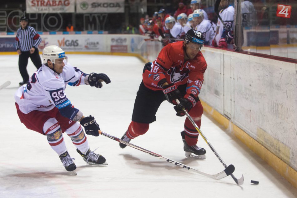 Ilustračný obrázok k článku FOTO: Napäté derby pohronských rivalov. Sedemgólová prestrelka Bystrice so Zvolenom