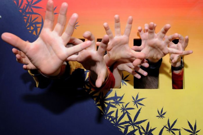 Ilustračný obrázok k článku Nástrahy dnešnej doby: Drogy lákajú i deti zo základných škôl!