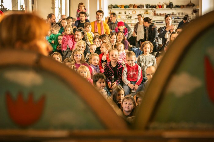 Ilustračný obrázok k článku TIPY NA VÍKEND: Plesová sezóna je v plnom prúde, pre deti sa chystá divadielko