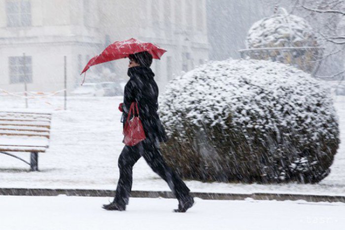 Ilustračný obrázok k článku Sneženie zďaleka nekončí, najmä na východe Slovenska