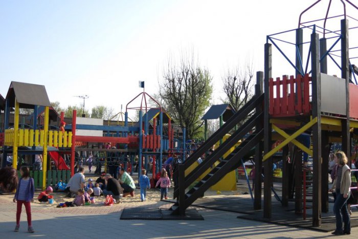 Ilustračný obrázok k článku Čo čaká Ružinovčanov v novom roku? Zmenou prejde aj Areál hier Radosť