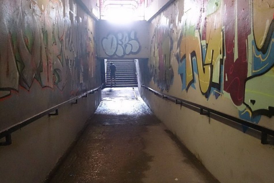 Ilustračný obrázok k článku Hlavné mesto opravuje dva podchody pre peších v Petržalke