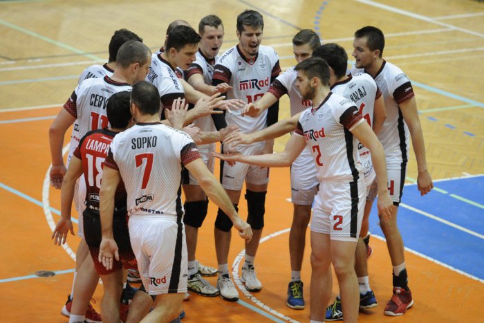 Ilustračný obrázok k článku Prešovským volejbalistom sa doma darilo: Súpera z Prievidze zmietli na nulu, FOTO