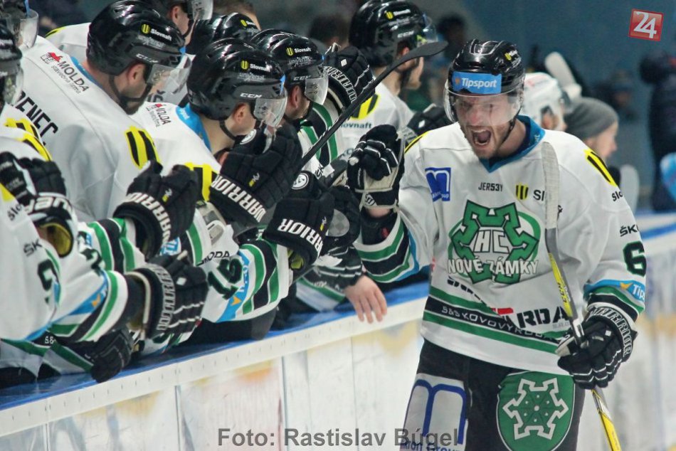 Ilustračný obrázok k článku Zámčania si v zápase s Popradom pripísali všetky body: Playoff je na dosah