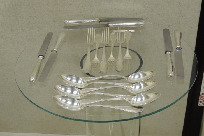 Ilustračný obrázok k článku Pikošky z legendárnej fabriky: V Sandriku sa nevyrábal iba príbor, FOTO