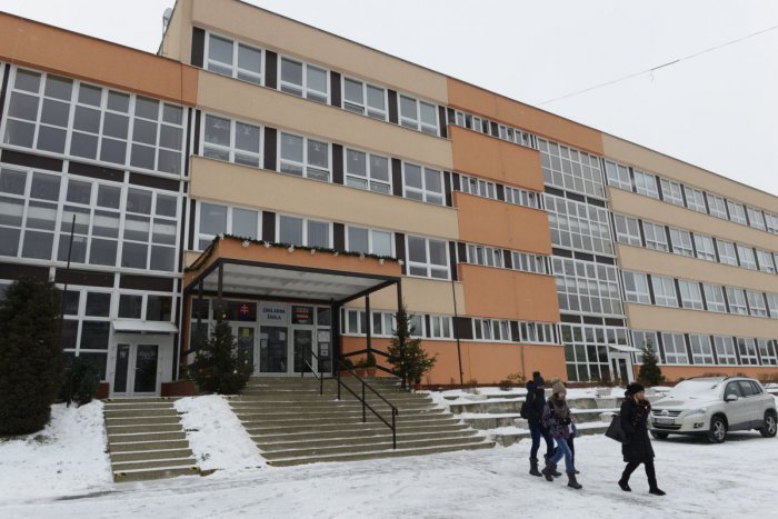 Ilustračný obrázok k článku Základná škola na Šrobárovej: Patrí k najväčším v meste, vychováva talenty