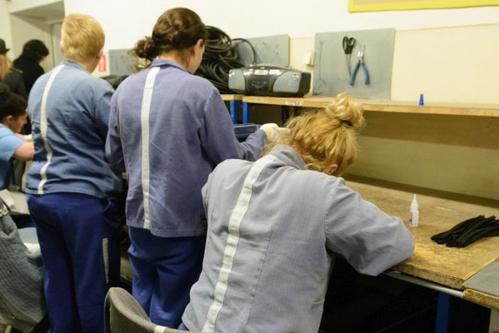 Ilustračný obrázok k článku SVET O SLOVENSKU: Pre nesplatený dlh dvetisíc eur jej hrozia dva roky basy