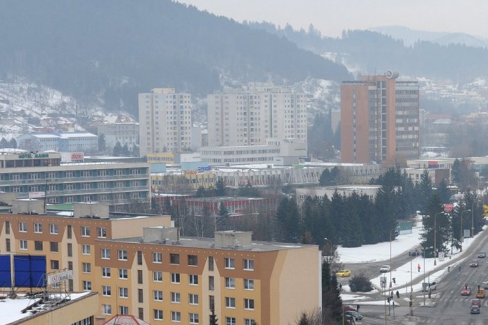 Ilustračný obrázok k článku Nové údaje o našom meste: V Považskej o niečo viac radosti ako smútku