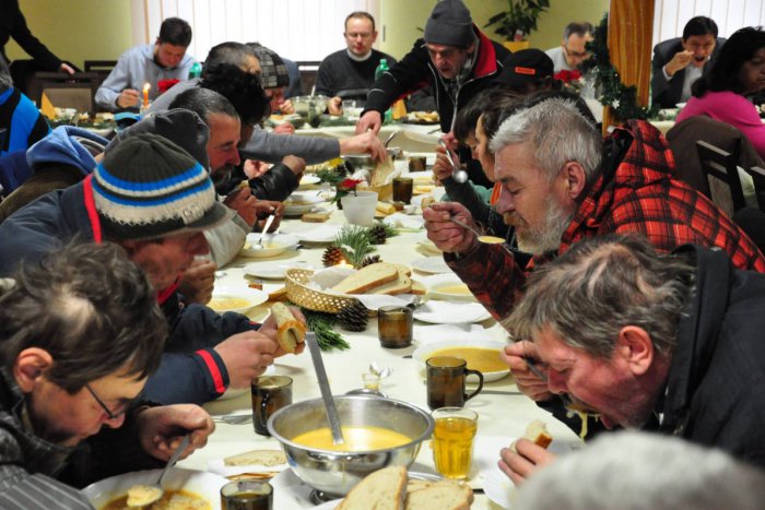 Ilustračný obrázok k článku Zvolenskí úradníci v nevšednej úlohe. Prečo zavítajú medzi bezdomovcov?