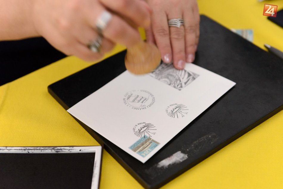 Ilustračný obrázok k článku Navrhol prvú slovenskú známku: Pripomíname si narodenie hlohovského rodáka Jozefa Baláža