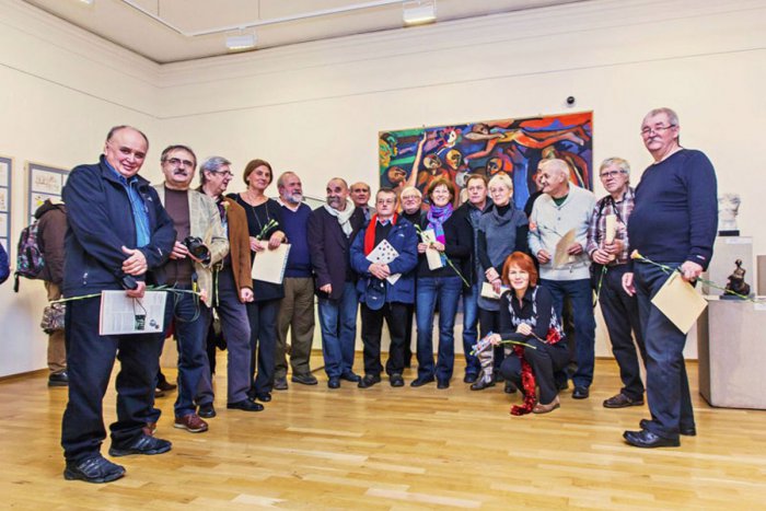 Ilustračný obrázok k článku Stretnutie po rokoch: Prví absolventi kremnickej SUPŠky znova pokope, FOTO