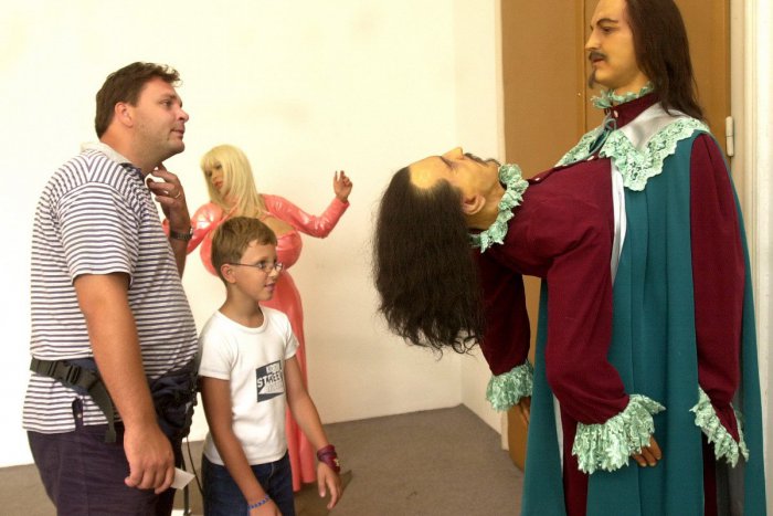 Ilustračný obrázok k článku Telá s dvoma hlavami a štyrmi očami: Kontroverzná výstava v Nitre