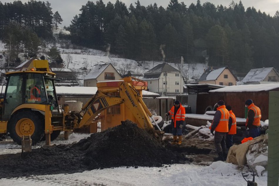 Ilustračný obrázok k článku Mimoriadna situácia v našom okrese: Dedina odstavená od vody! FOTO