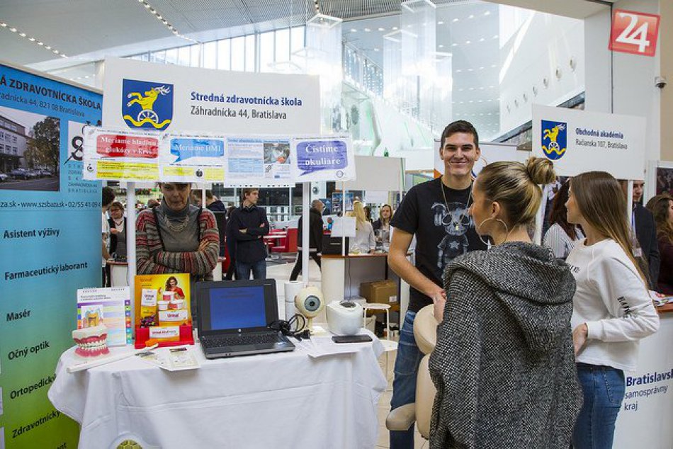 Ilustračný obrázok k článku Stovky deviatakov si vyberali budúcu školu