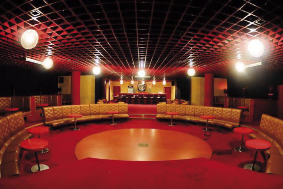 Ilustračný obrázok k článku Luna Bar pod Hotelom Kyjev sa vracia na scénu: V podzemí to opäť ožije