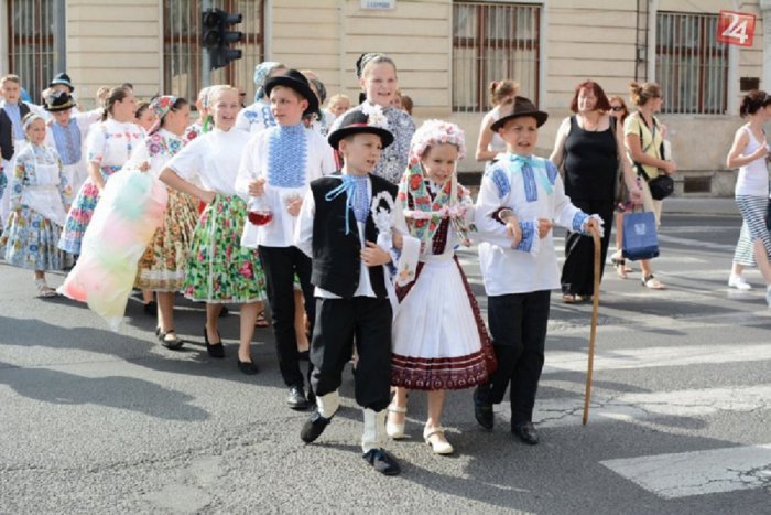 Ilustračný obrázok k článku Lučenčania ukázali svoju štedrosť. Krajanom sa odmenili krásnym spôsobom