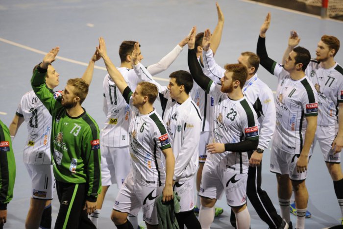 Ilustračný obrázok k článku Rozohrali to nadmieru dobre: Hádzanári Tatrana Prešov vyhrali prvé finále pohára