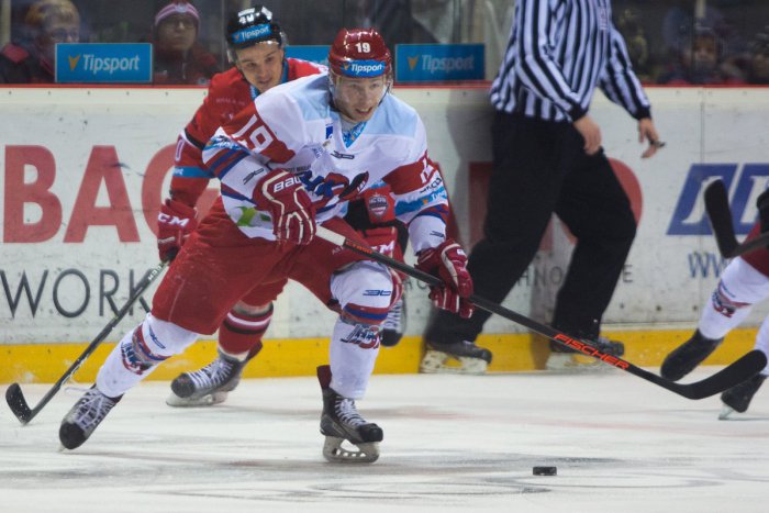 Ilustračný obrázok k článku Liptáci neuspeli v Bystrici: Šesťgólový výprask, gól mladého Vybírala