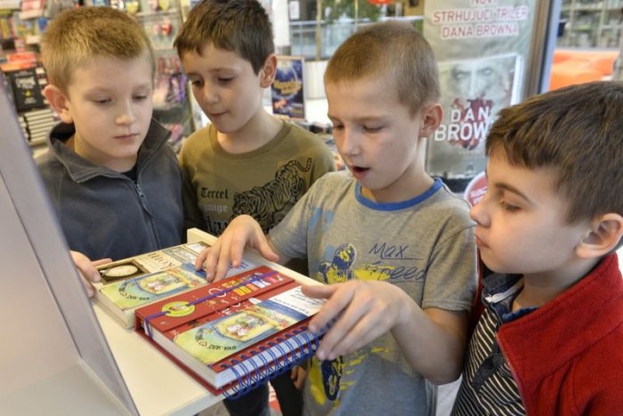 Ilustračný obrázok k článku 5 tipov, ako odmeniť deti za vysvedčenie. Bez ohľadu na známky