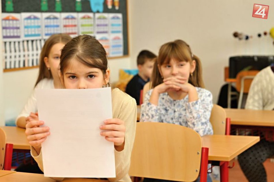 Ilustračný obrázok k článku Opálové bane pri Prešove sa obracajú na žiakov: TOTO ponúkli za čisté vysvedčenie