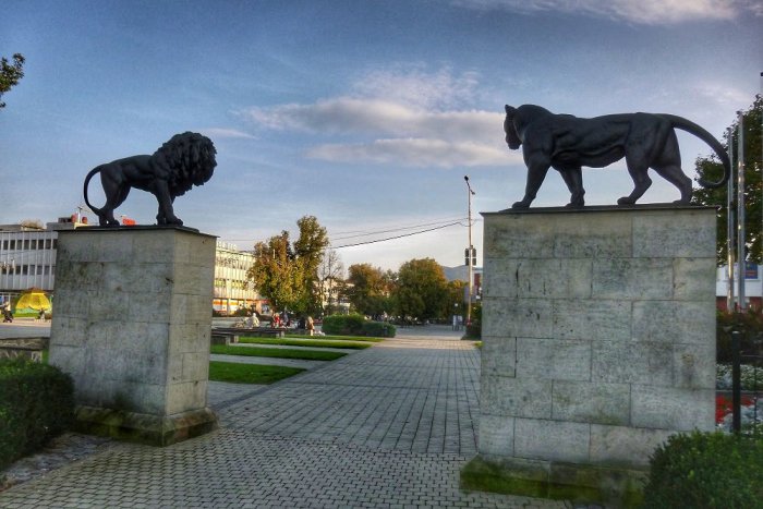 Ilustračný obrázok k článku VIZUÁL vnútri: Humenné má nové špeciálne logo k 700. výročiu!