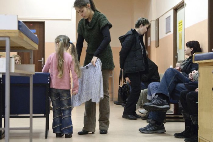 Ilustračný obrázok k článku Potrebujete zostať doma s chorým dieťaťom? Tu je návod, ako požiadať o dávku ošetrovné