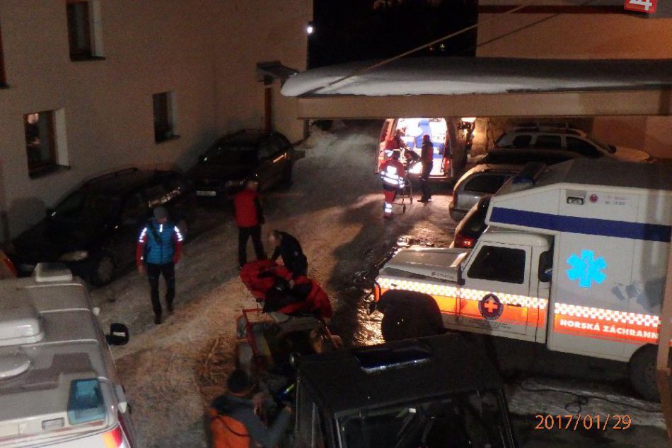 Ilustračný obrázok k článku Víkend v Tatrách: Maďari sa rozbili na sánkarskej dráhe o stenu