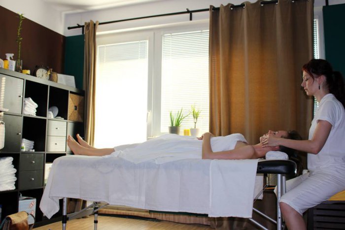 Ilustračný obrázok k článku VEĽKÝ PREHĽAD masáží: Odborníčka Iveta z Bratislavy poradí, kedy a akú môžete využiť