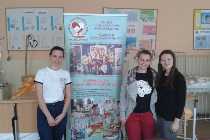 Ilustračný obrázok k článku Mimoriadny úspech študentiek z Považskej: Ich projekt ocenil aj Úrad vlády